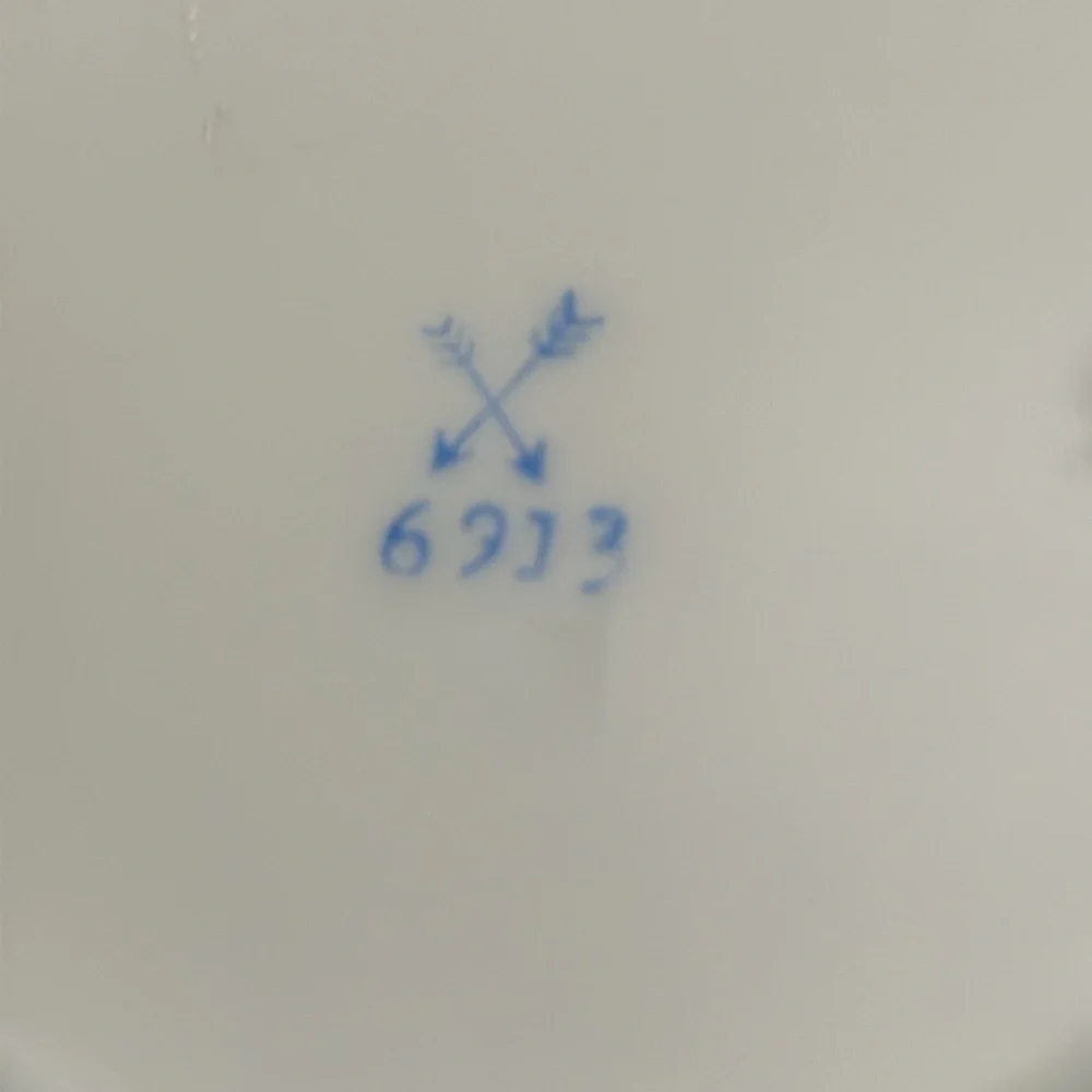 d’art 6913 Japan Porcelain Raised Gold Accent Floral Square Candy Trinket Bowl